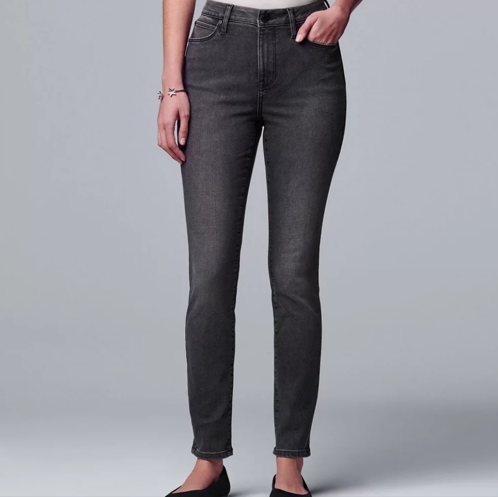 EUC Simply Vera Vera Wang Size 6 Gray High Waist Skinny Leg Jeans!!